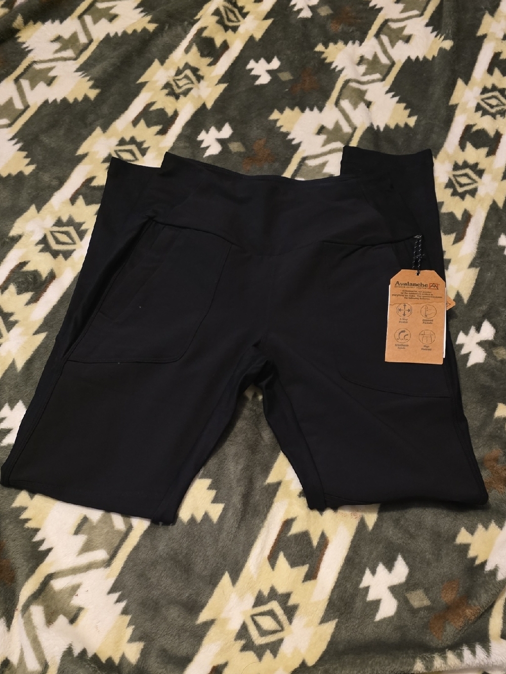 Avalanche Black High-Waist Leggings with Front And Back Pockets
